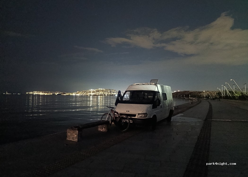 (176 74) Kallithea - Plateia nerou — foto