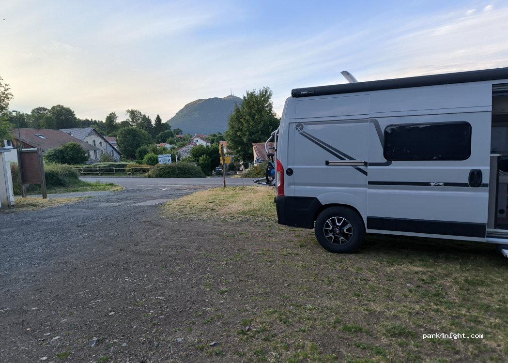 (63122) Saint-Genès-Champanelle - 6 Route de Beaune — foto 4