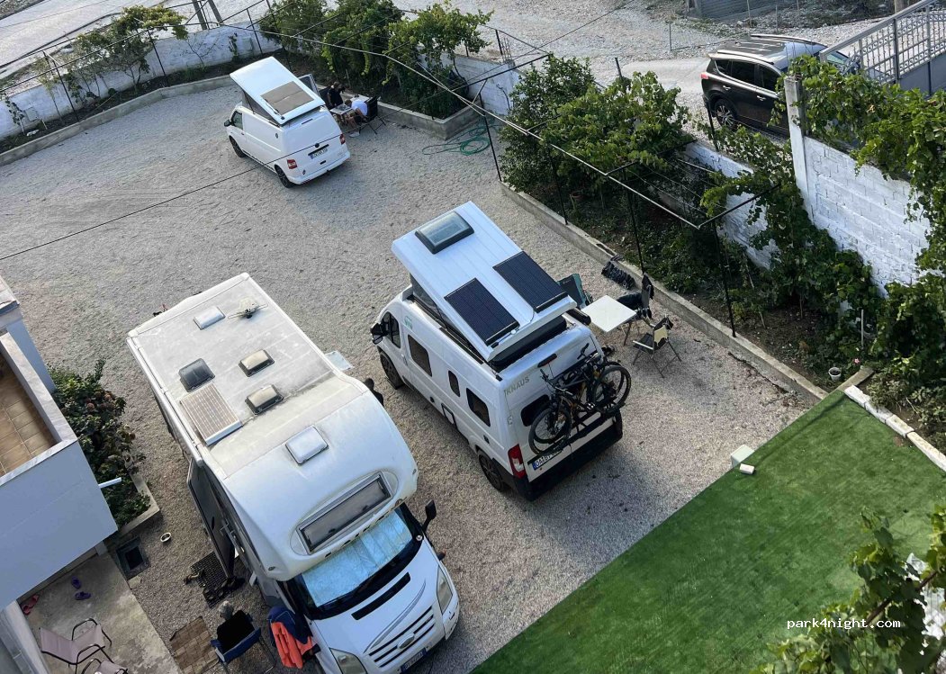 Camping Carçani with services — foto