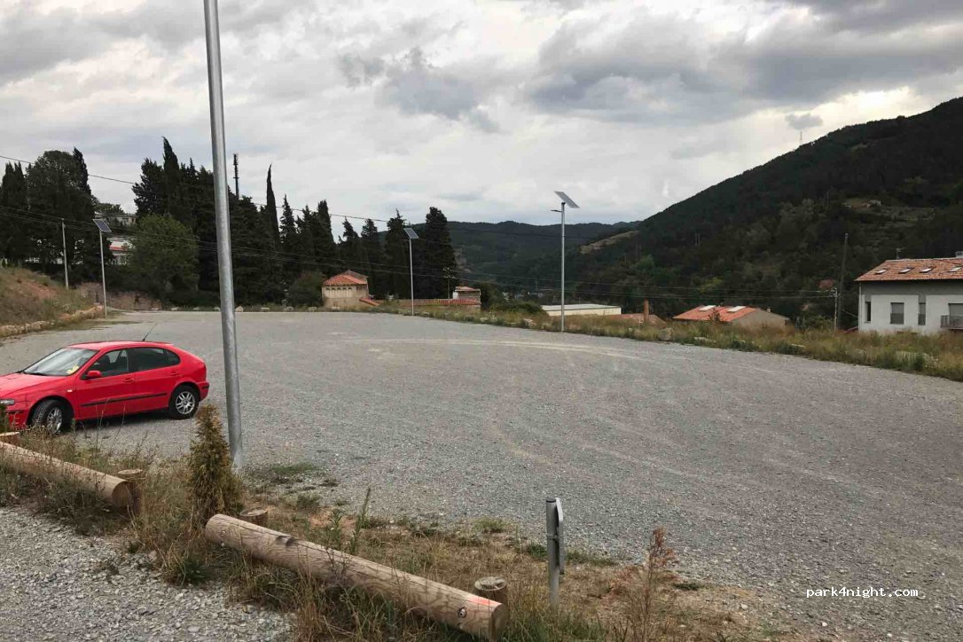 (17500) Ripoll - 1 Avinguda del Comte Guifré — foto 2