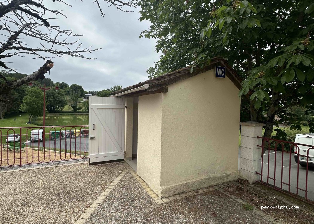 (24600) Celles - 3 Rue de la Mairie — foto 3