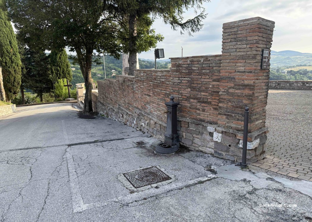 (62027) San Severino Marche - 25 Via San Francesco — foto 2