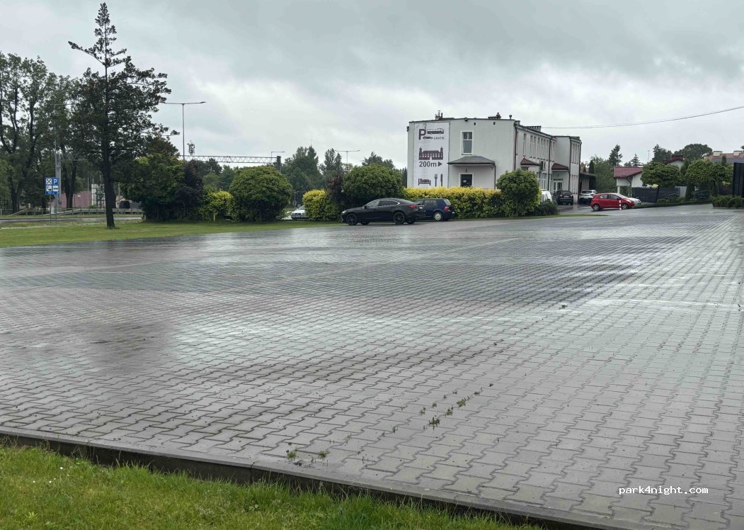(37-100) Łańcut - 55a Armii Krajowej — foto 2