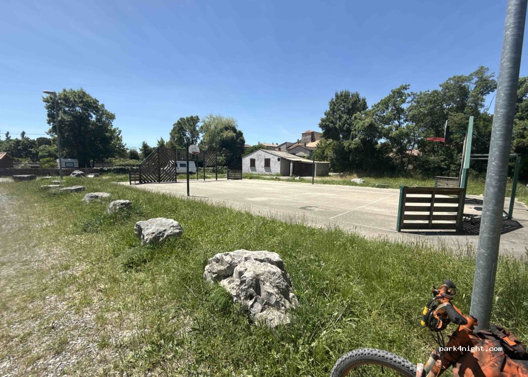 (07460) Berrias-et-Casteljau - 57 Chemin des Esparots — foto