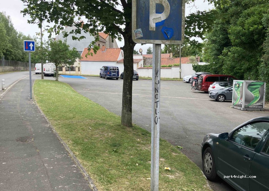 (62750) Loos-en-Gohelle - 142 Rue Léon Blum — foto