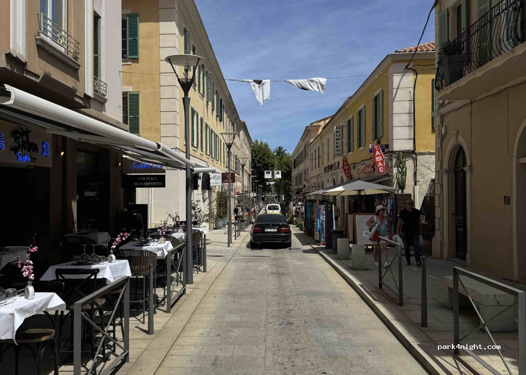(20220) L'Île-Rousse - Lot du Moulin a Vent — foto 2