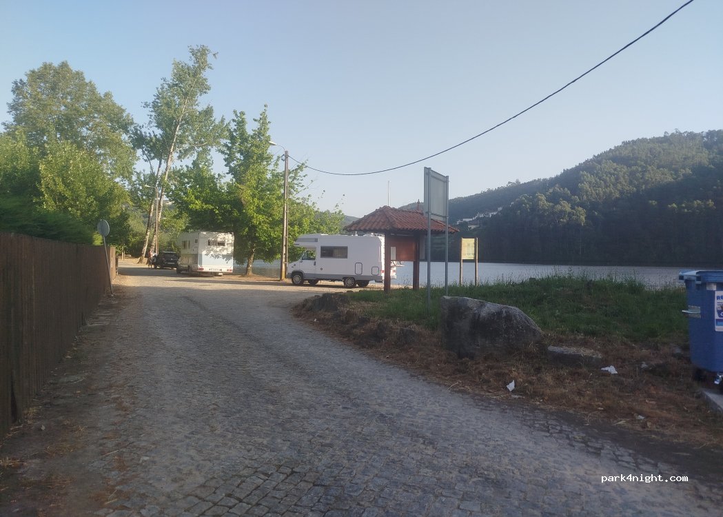 (4515-462) Melres - 58 Rua da Praia — foto 3
