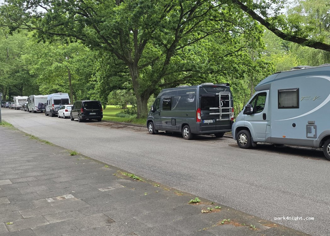 (24105) Kiel - 14 Dielsweg — foto