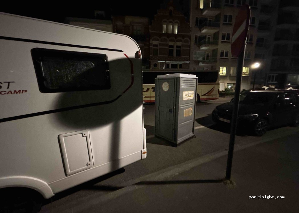 (1000) Brussel - 16 Square Ambiorix — foto