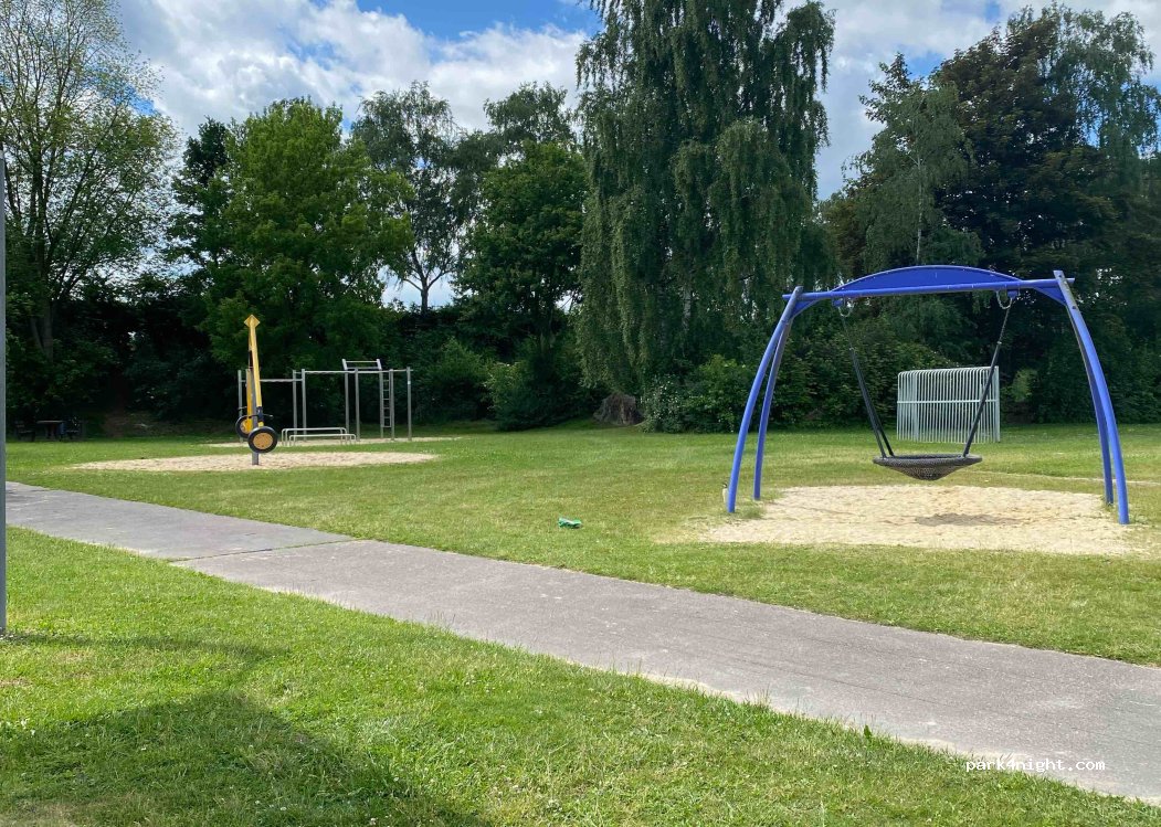 (35260) Stadtallendorf - 14 Hohlweg — foto