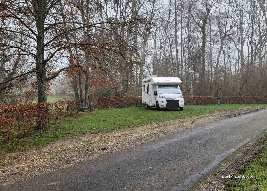 (28340) La Ferté-Vidame - 1 Route des Bruyères de Réveillon — foto 3