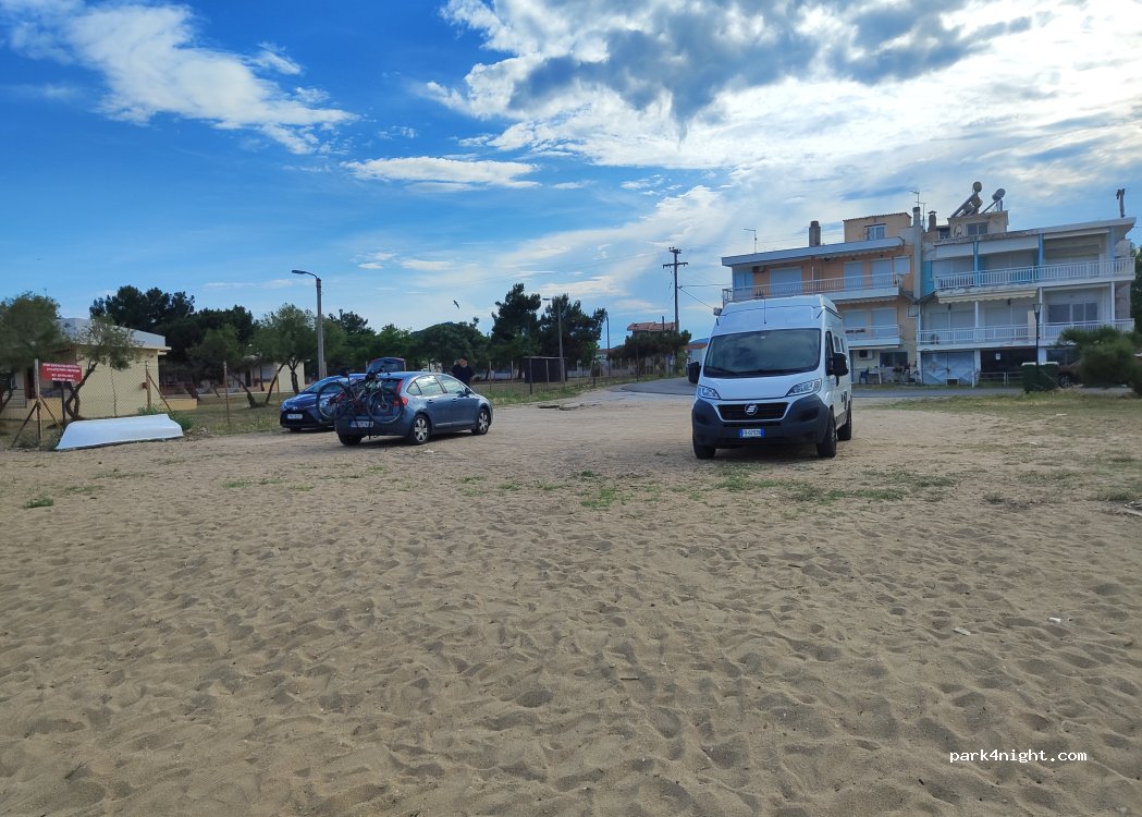 (640 07) Nea Peramos - 4 Nikis — foto 2