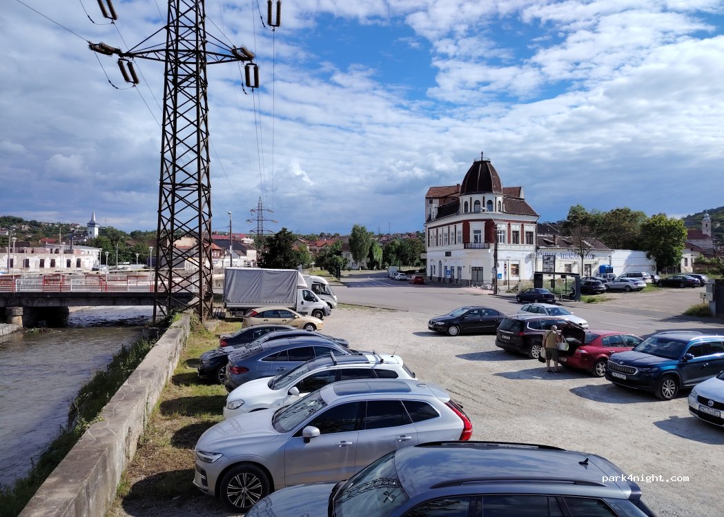 (331130) Hunedoara - 2 Strada Cernei — foto 2