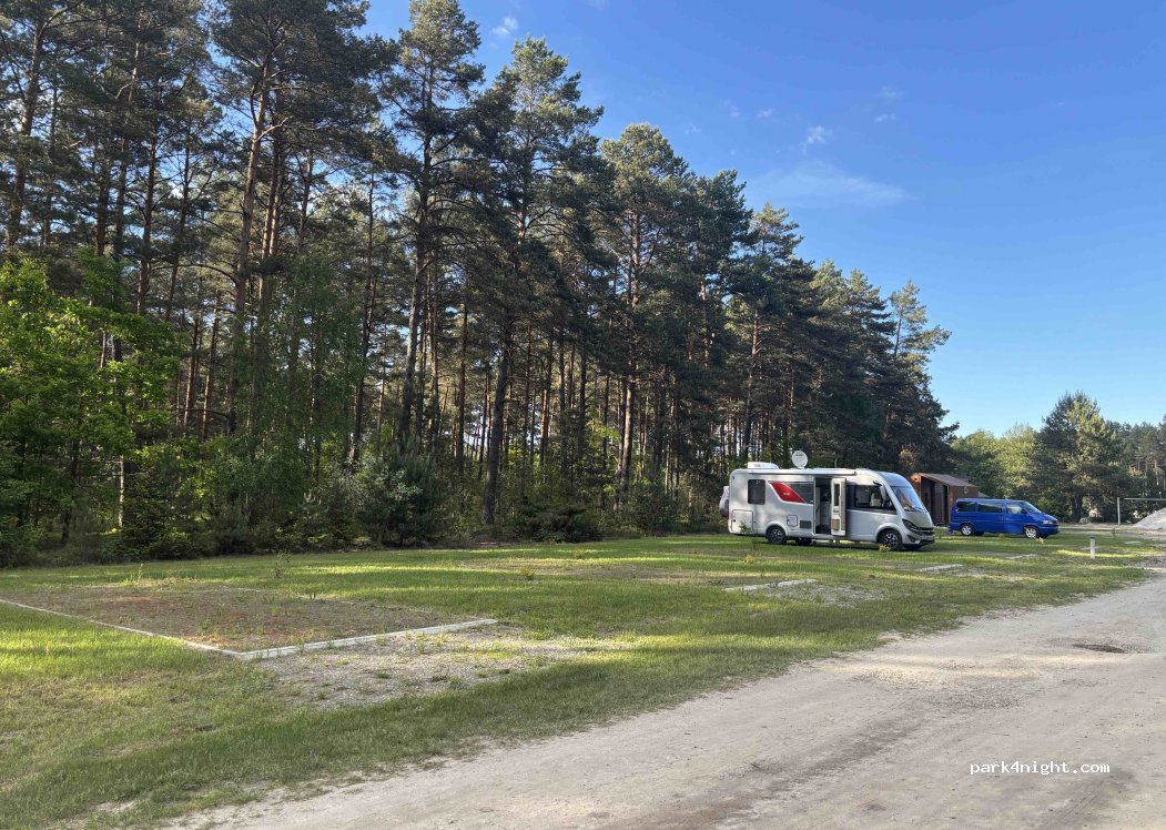 (37-610) Jędrzejówka - Unnamed Road — foto 3