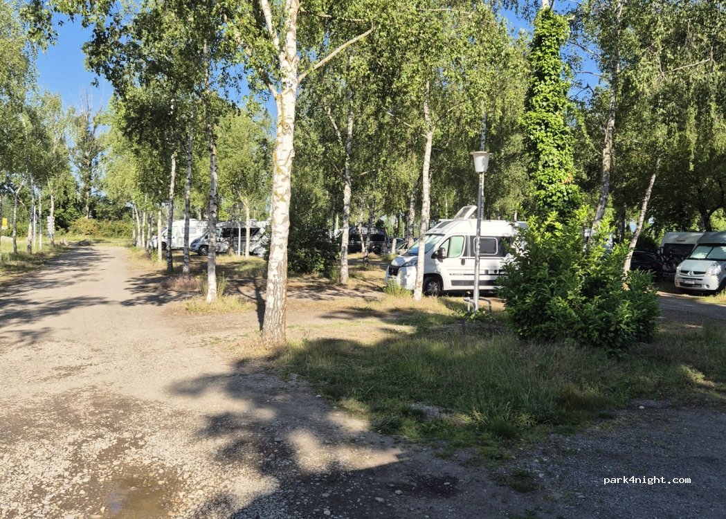 (68600) Vogelgrun - Unnamed Road — foto
