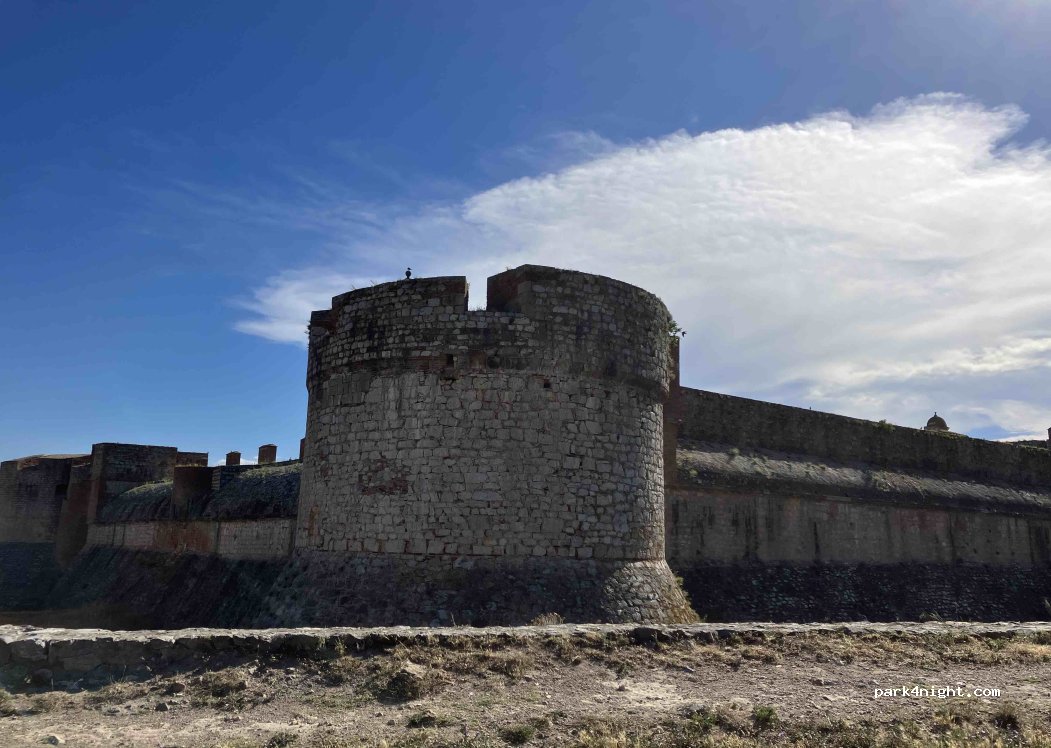 (66600) Salses-le-Château - 649 Darrera El Castell — foto