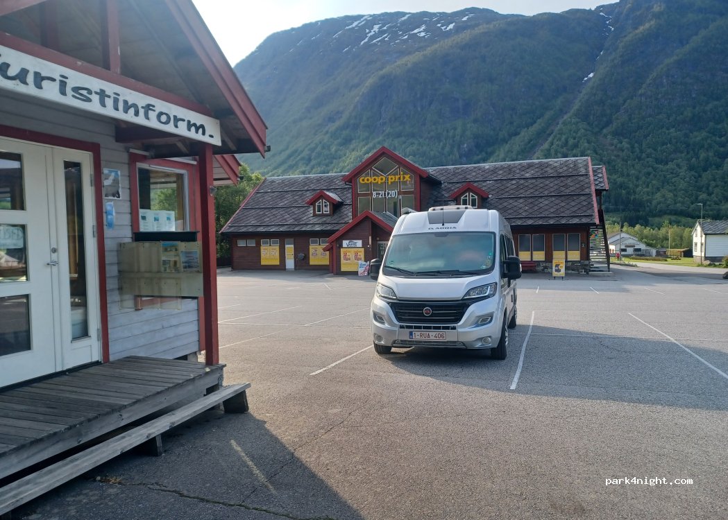 (5760) Røldal - 21 Kyrkjevegen — foto