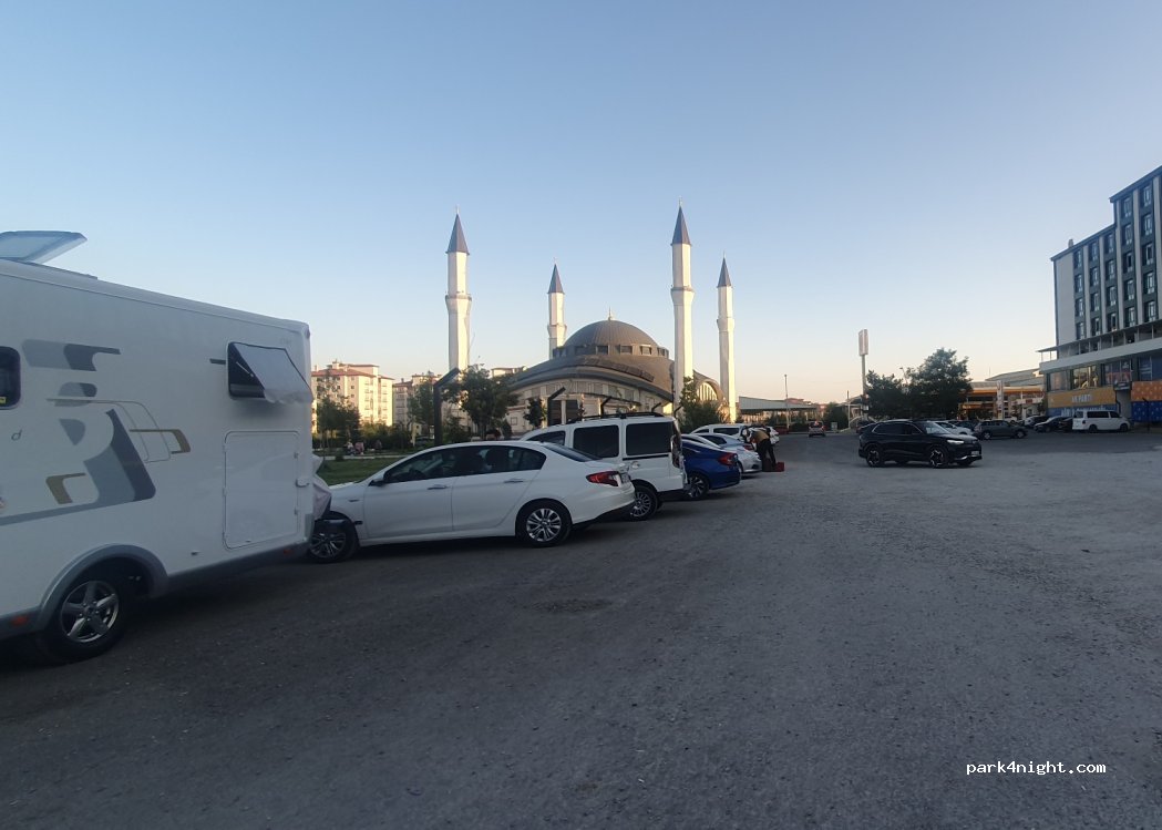 (04100) Ağrı Merkez - 136 Erzurum Bulvarı — foto 2