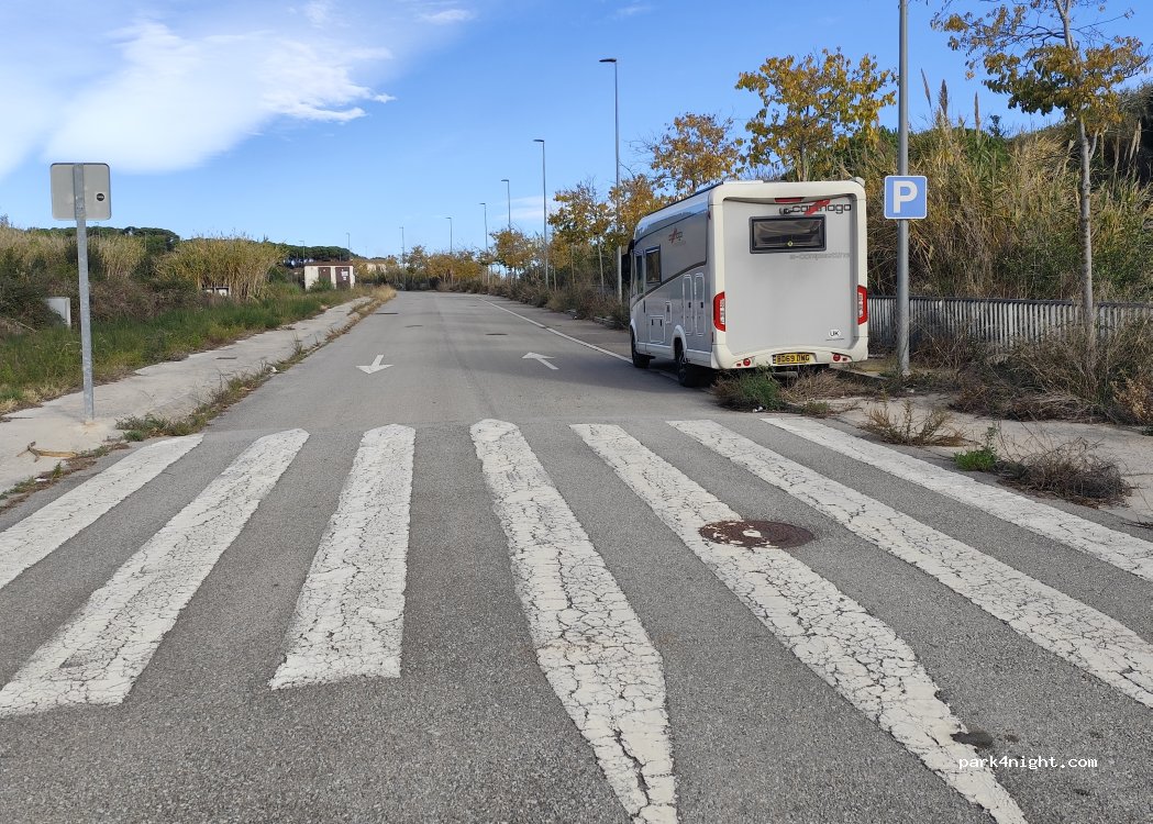(08350) Arenys de Mar - 27 Carrer Rial Llarg — foto 2