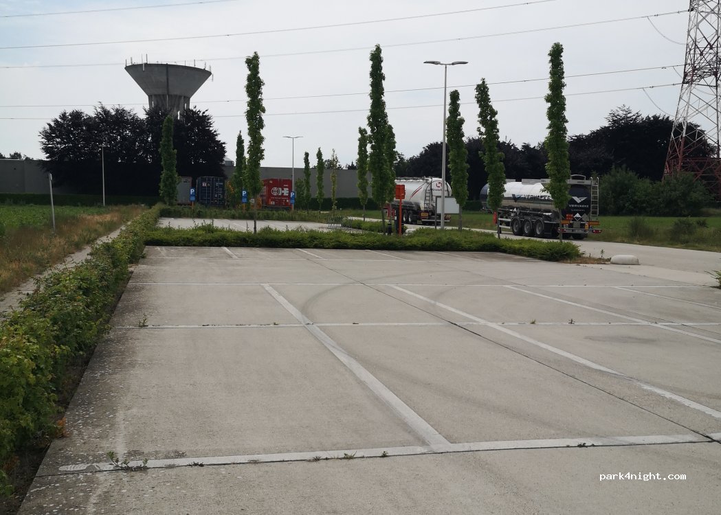 (3990) Peer - 2104 Keitelweg — foto
