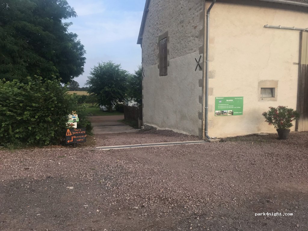 Aire de camping-cars La Prairie — foto 3