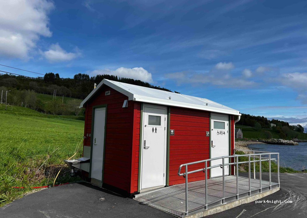 (9420) Lundenes - 1 Grytøyveien — foto