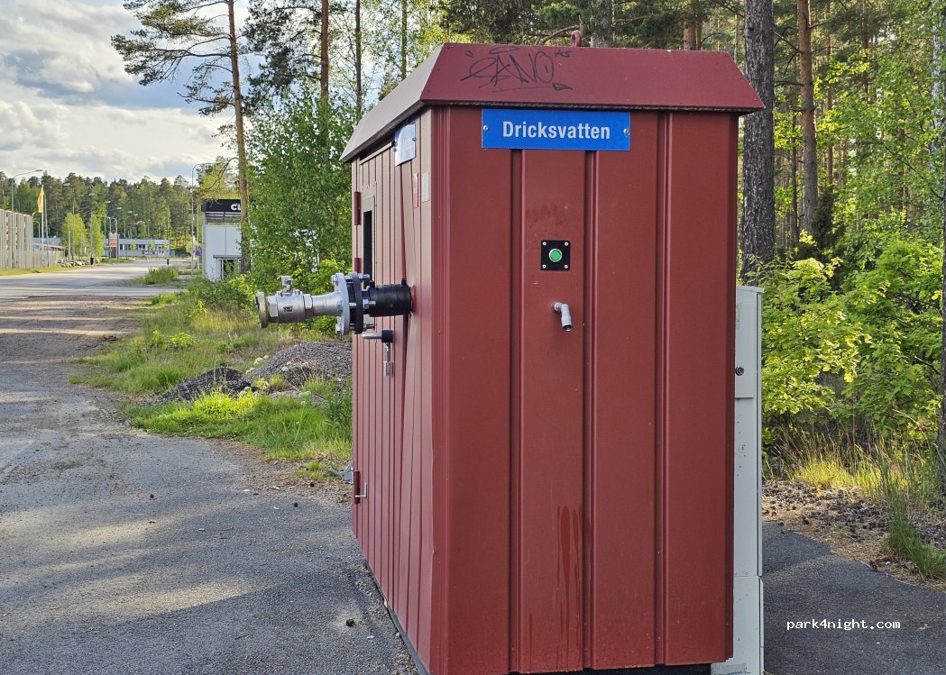 (577 39) Hultsfred - 2 Skotarevägen — foto