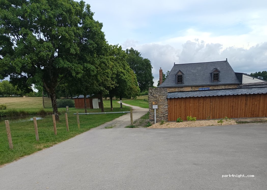 (49520) Ombrée d'Anjou - 6147 Route du Bourg d'Iré — foto 2
