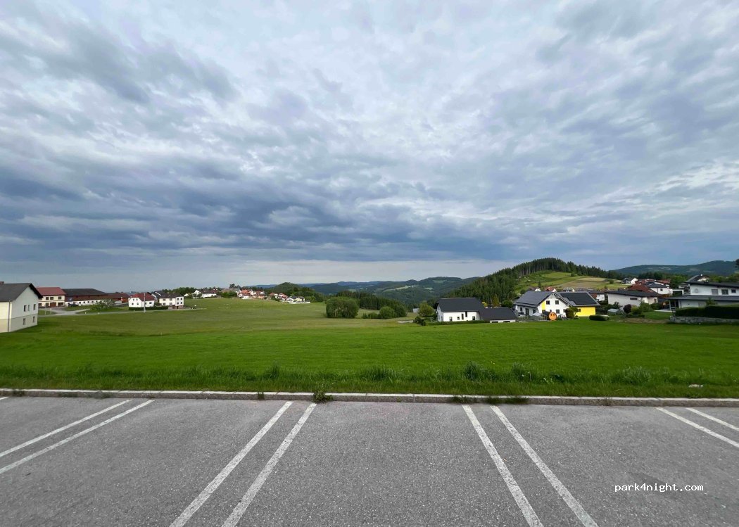 (4294) Sankt Leonhard bei Freistadt - Hauptstrasse — foto