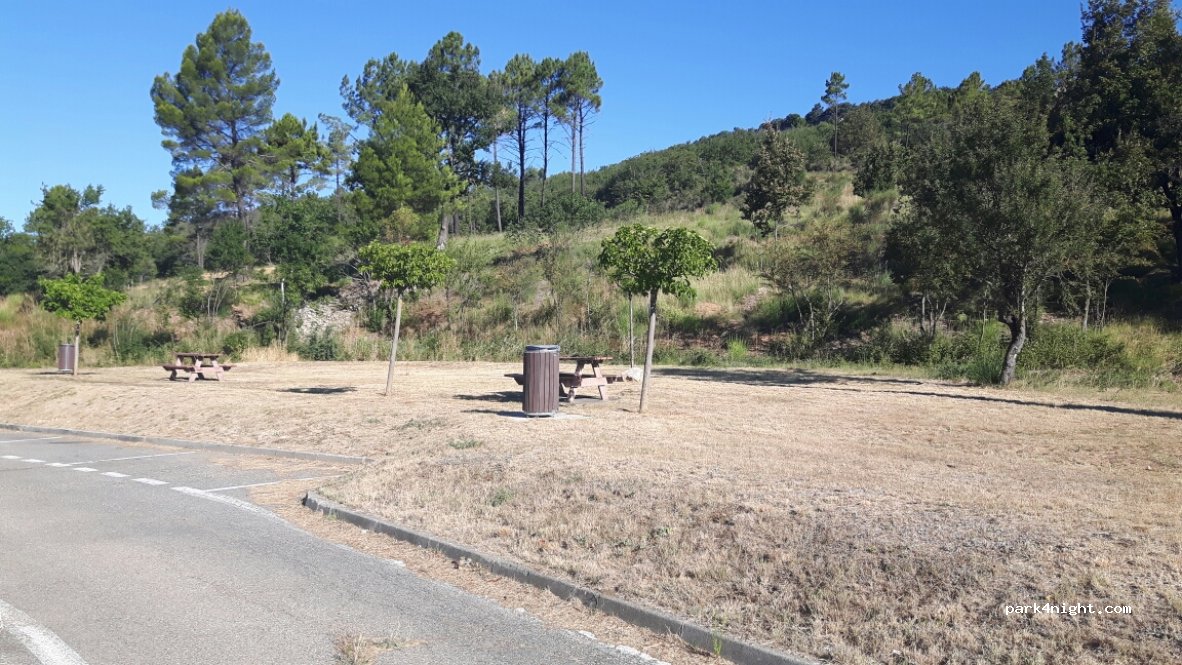 (84750) Saint-Martin-de-Castillon - D900 — foto 2