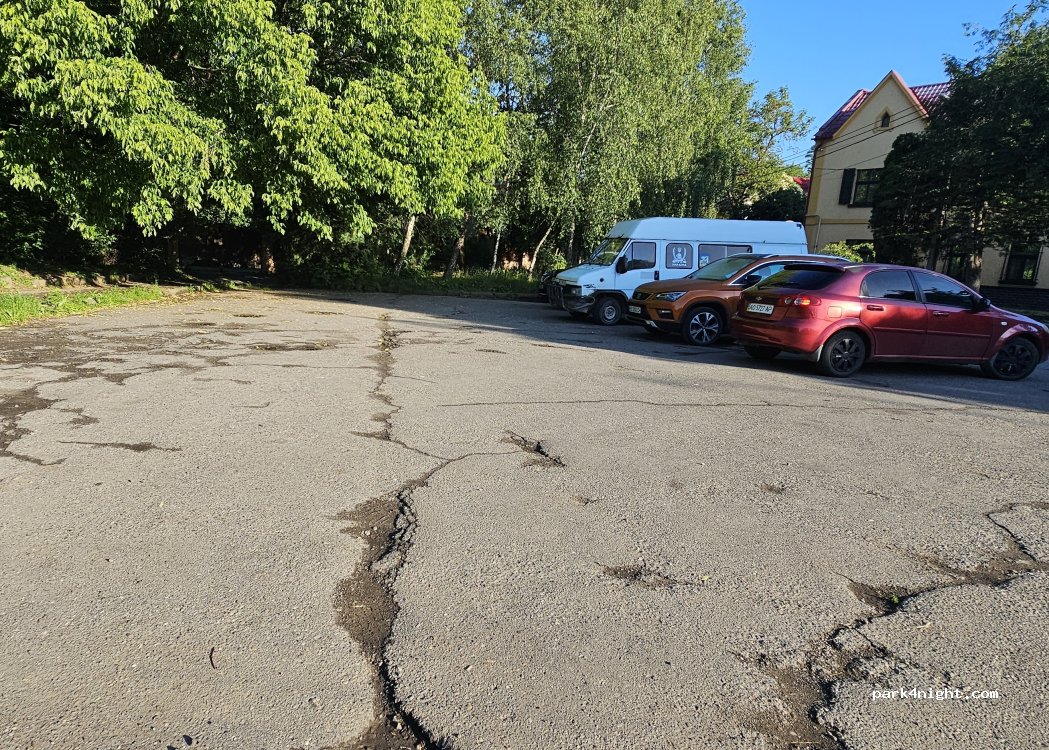 (88000) Uzhhorod - 29а Ol'brakhta Street — foto