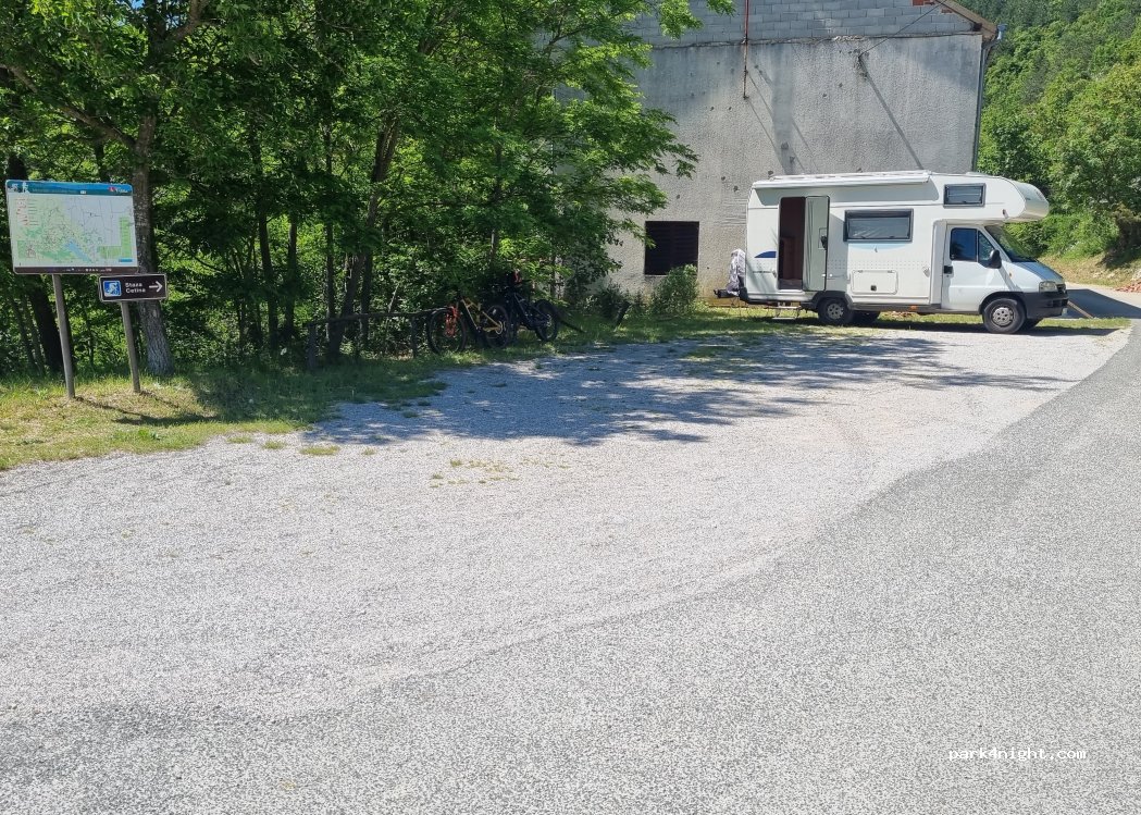(21236) Vinalić - Unnamed road — foto