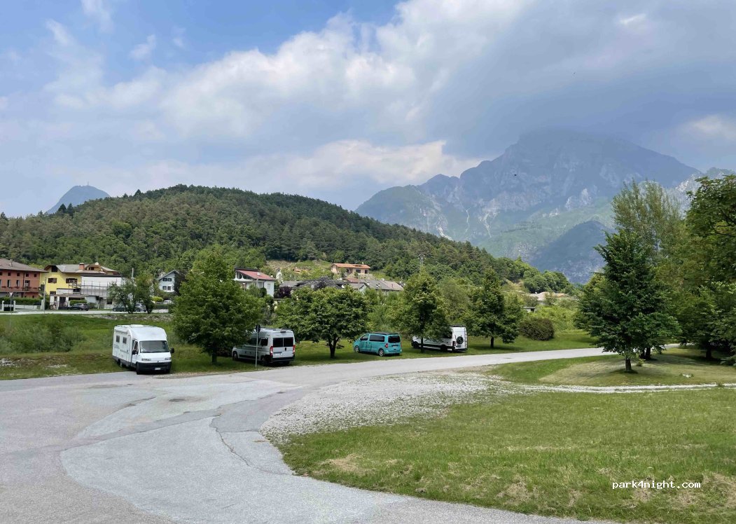 (33020) Cavazzo Carnico - 10 Villaggio Burieit — foto
