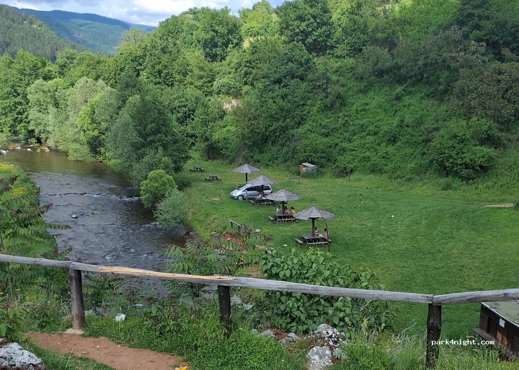 (624301) Temska - Unnamed road — foto