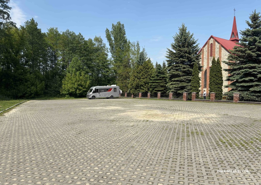(22-680) Lubycza Królewska - 4 Zamojska — foto 2