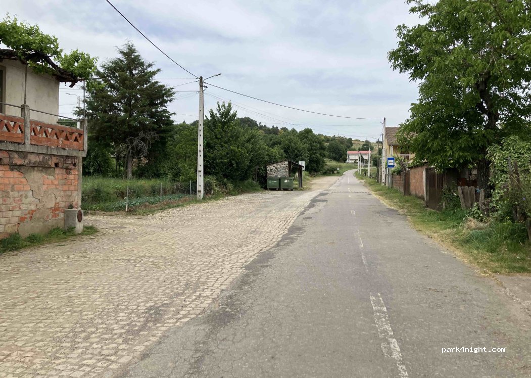(5300-412) Aveleda - 1 Rua Rio de Onor — foto 2