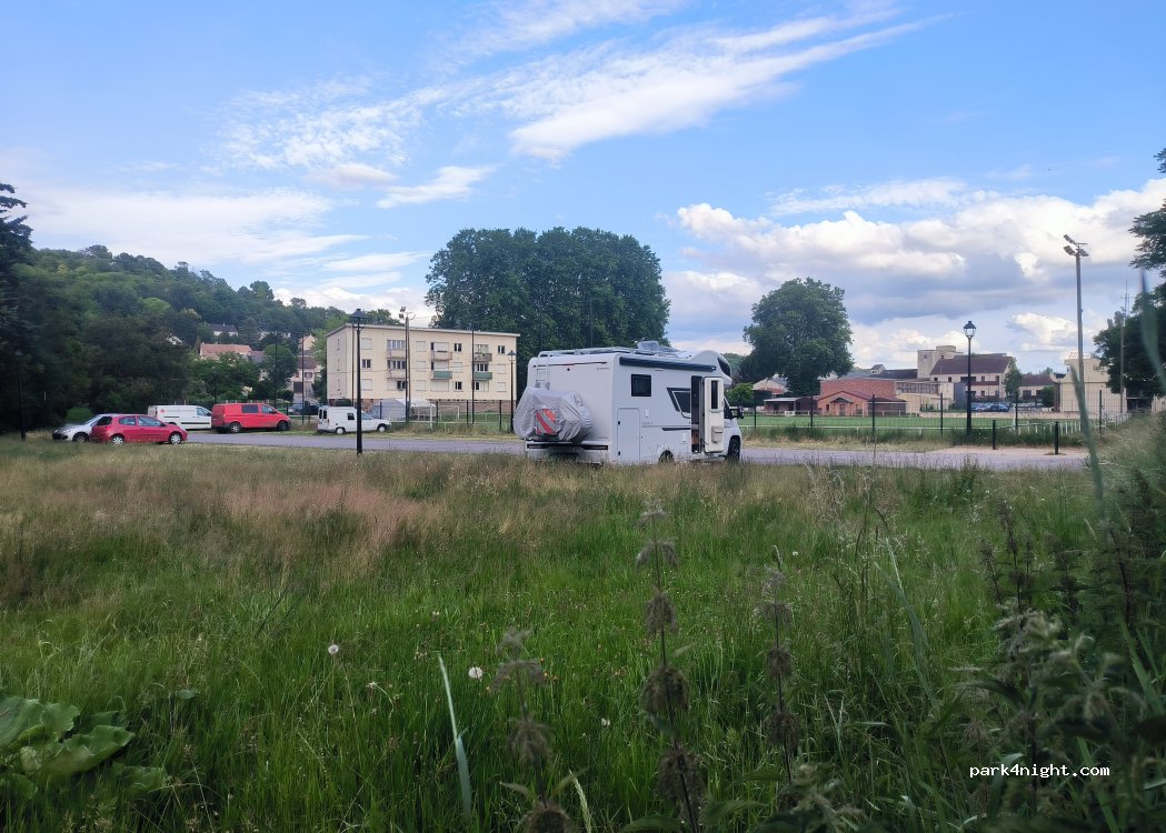 (78580) Maule - 78580 Chaussée Saint-Vincent — foto 2