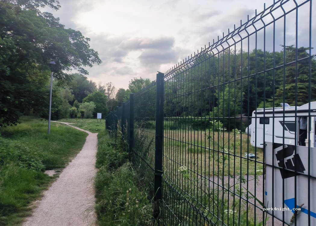(78580) Maule - 78580 Chaussée Saint-Vincent — foto 3