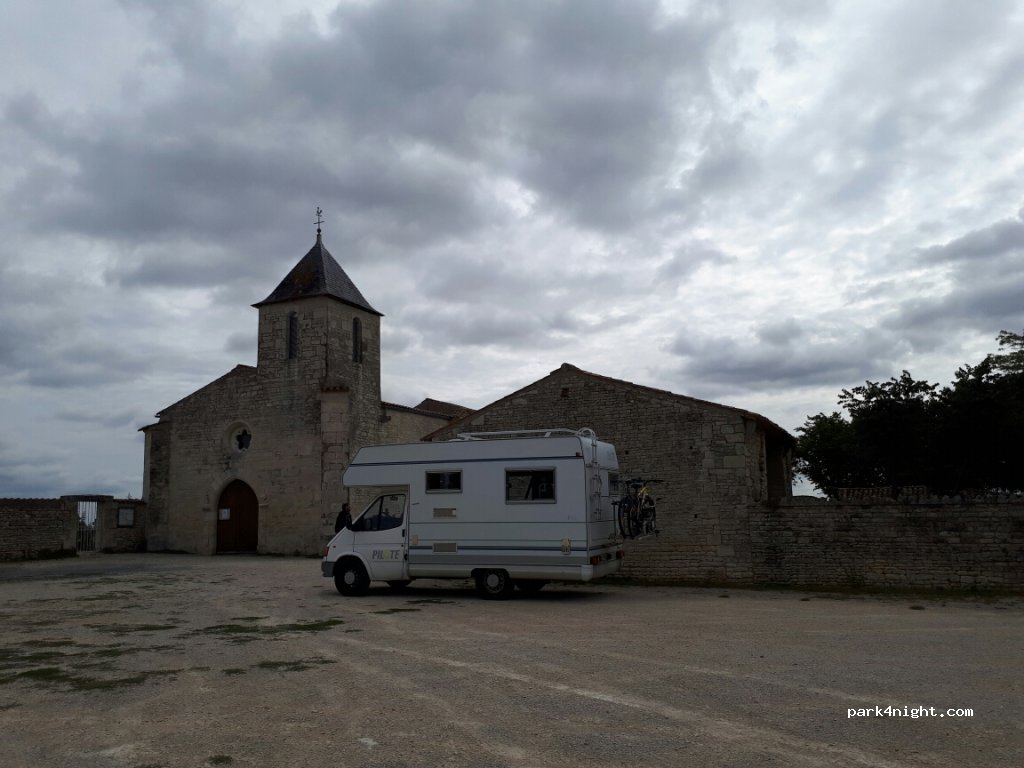 (79210) Prin-Deyrançon - Unnamed Road — foto