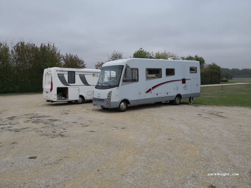 (79210) Prin-Deyrançon - Unnamed Road — foto 3