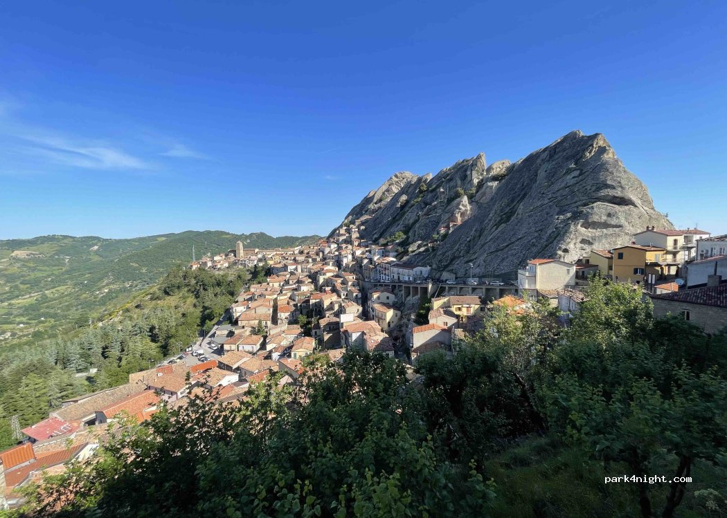(85010) Pietrapertosa - 5 Strada Provinciale di Pietrapertosa — foto