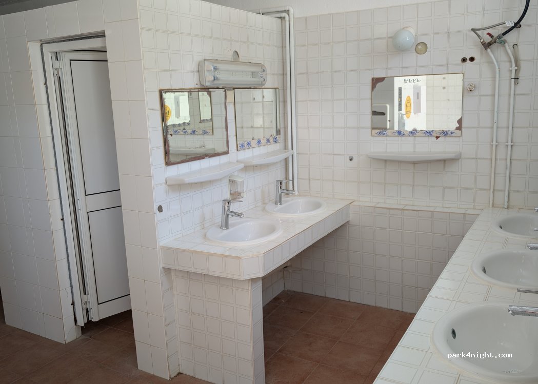 ANDROS CAMPING — foto 4