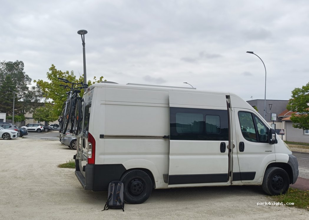 (33110) Le Bouscat - Av. Ausone — foto 2