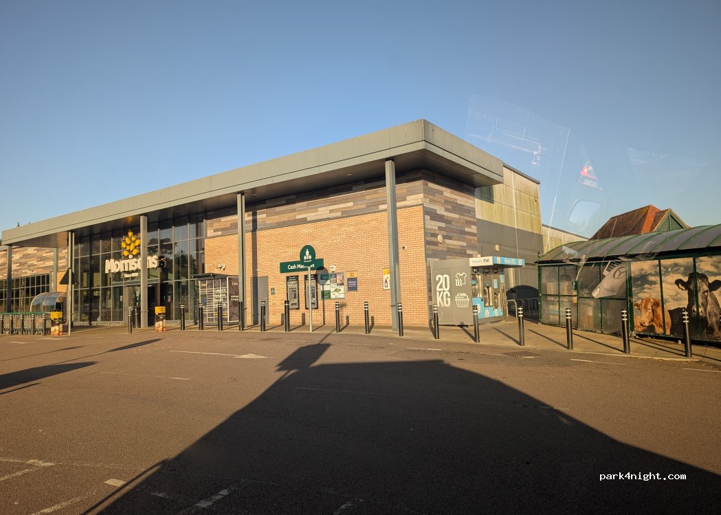 (CT19 5JU) Folkestone - Cheriton Road — foto 4