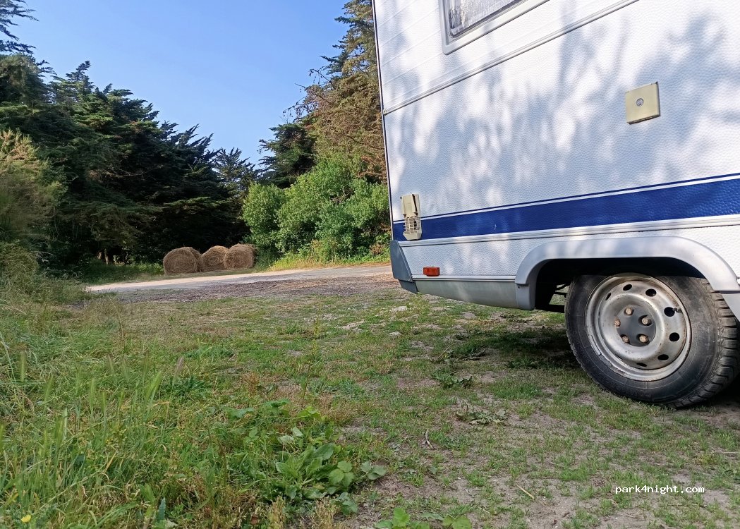 (17670) La Couarde-sur-Mer - 6040 Le Peux Bernard — foto 3