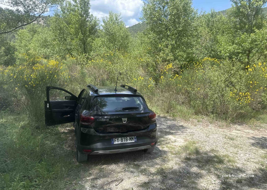 (26110) Aubres - 1830 Chemin de les Pilles — foto 3