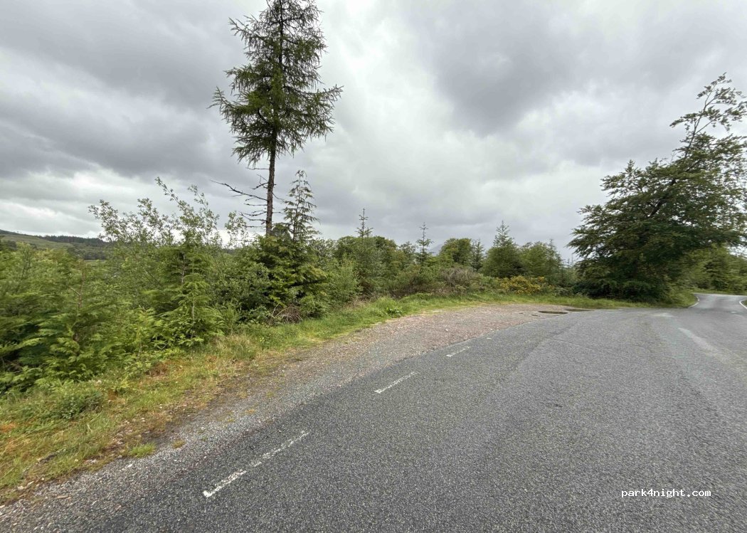 (PH34 4EQ) Gairlochy - Unnamed road — foto
