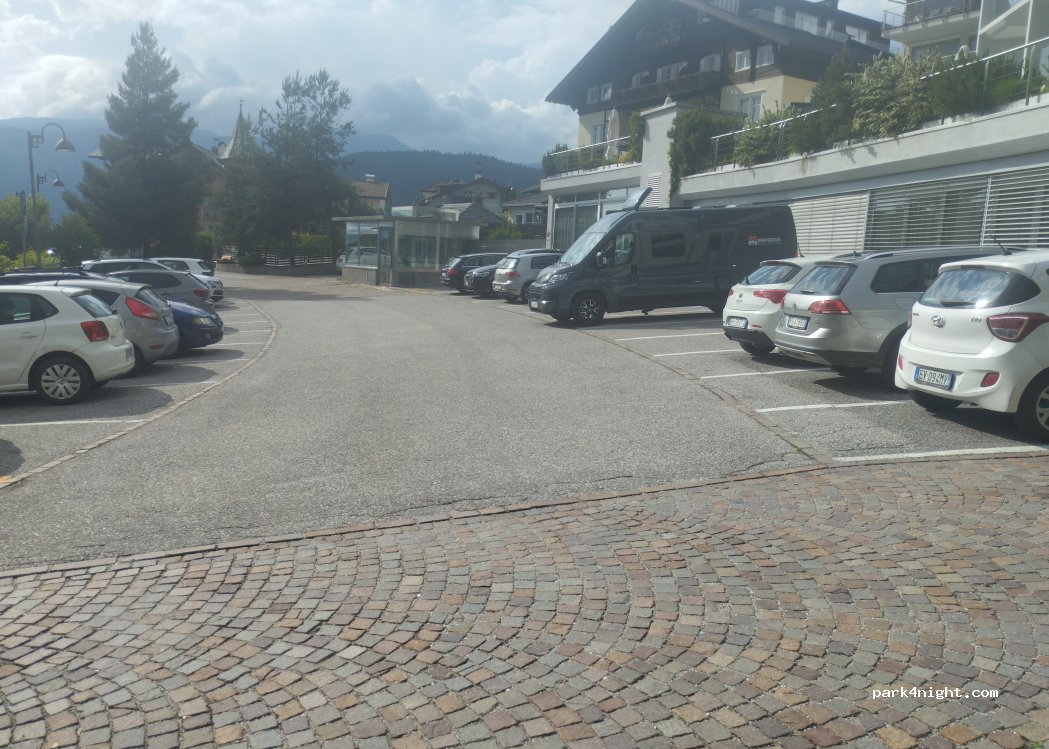 (39040) Castelrotto - 2 Via Dolomiti — foto