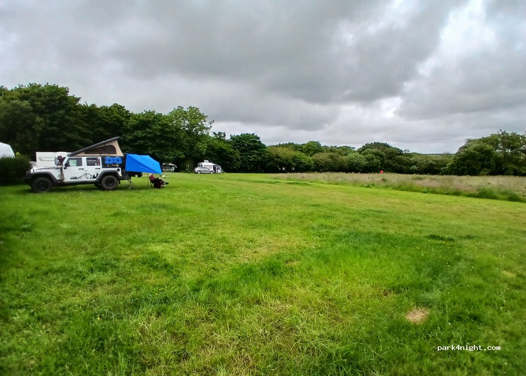 Tamar Lake Farm Camping & Caravan Site — foto