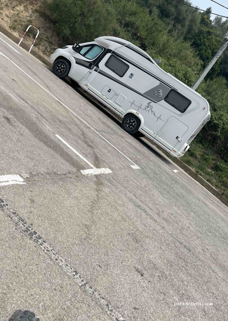 (2970-635) Sesimbra - 55 Avenida da Liberdade — foto 3